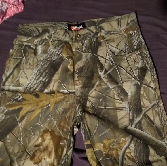 Outfitters, size 16 camouflage jeans - Picture 4 of 5